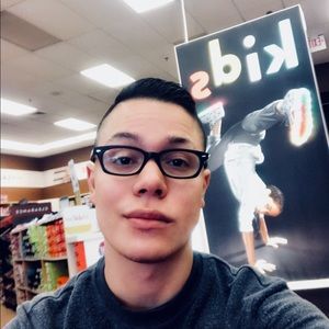 Meet your Posher, Amis